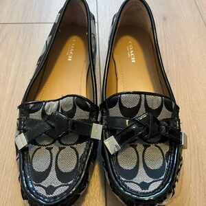 Coach Frida Signature grey and black canvas and patent leather loafers flats.